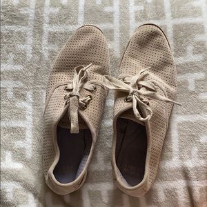 Johnston & Murphy light nude/ peach shoes